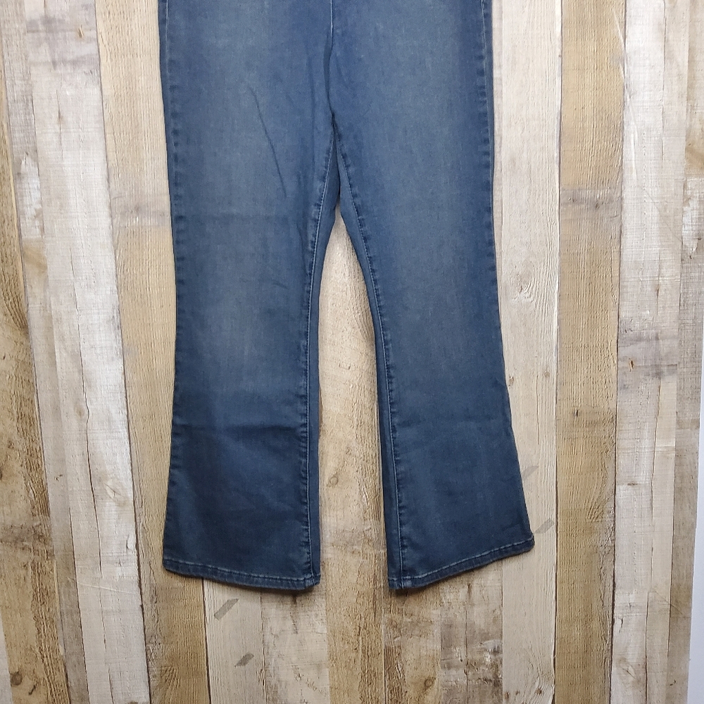 Free People In My Feelings Crop Flare Blue Jeans Pull-on Mid-rise Size Medium - Picture 4 of 11